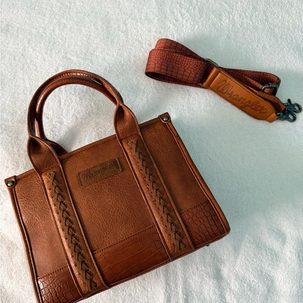Wrangler Tan Leather Satchel Conceal Carry - Picture 4 of 10